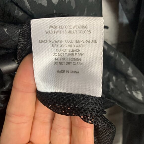 Zyia Active Windbreaker Black Cheetah Print Full Zip Hooded UtilityJacket - Picture 14 of 14